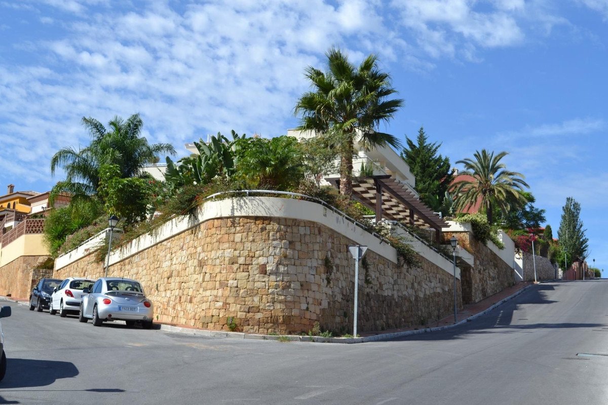 7 Bed Detached Villa in Alhaurín de la Torre