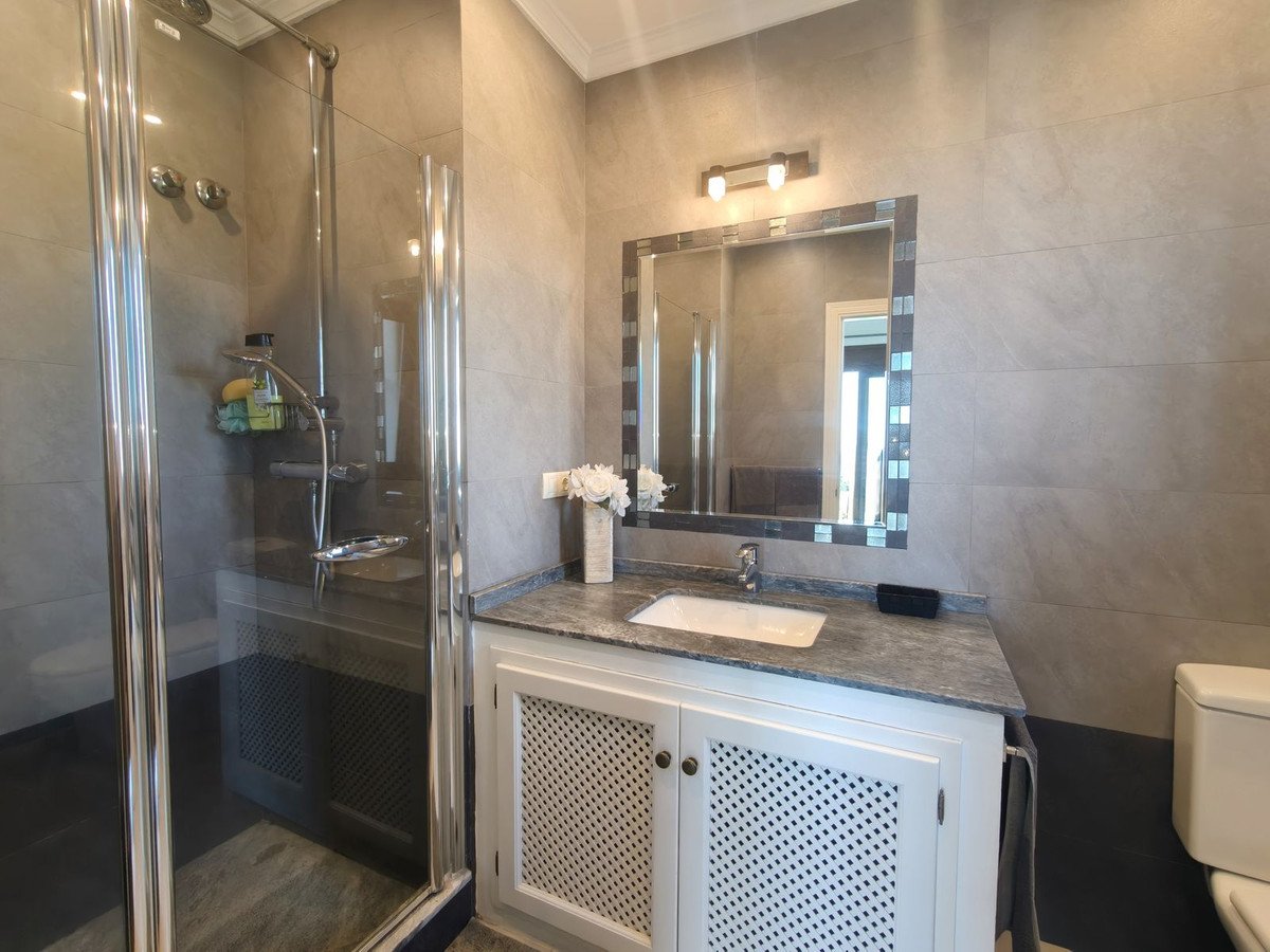 5 Bed Detached Villa in San Diego