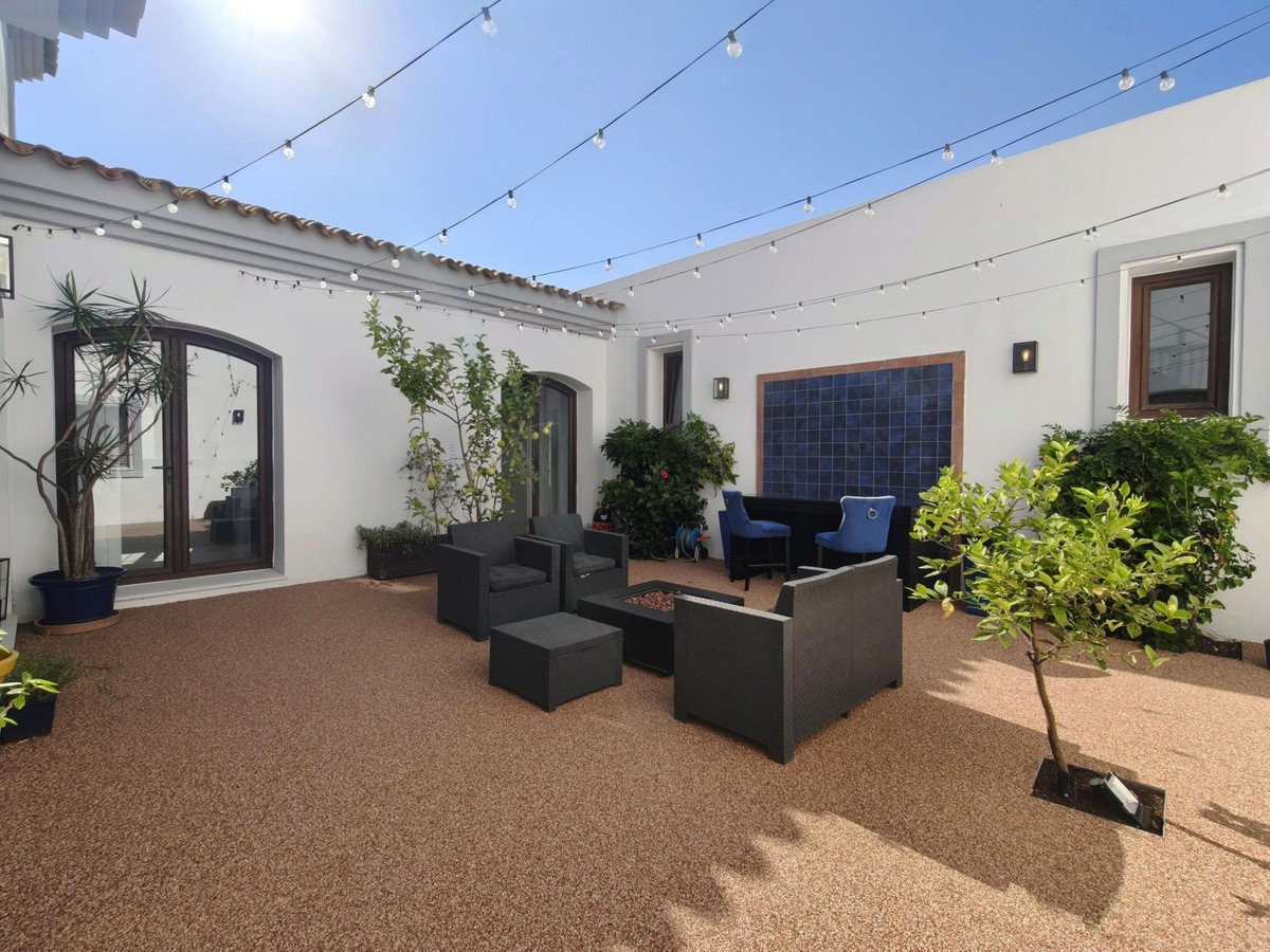 5 Bed Detached Villa in San Diego