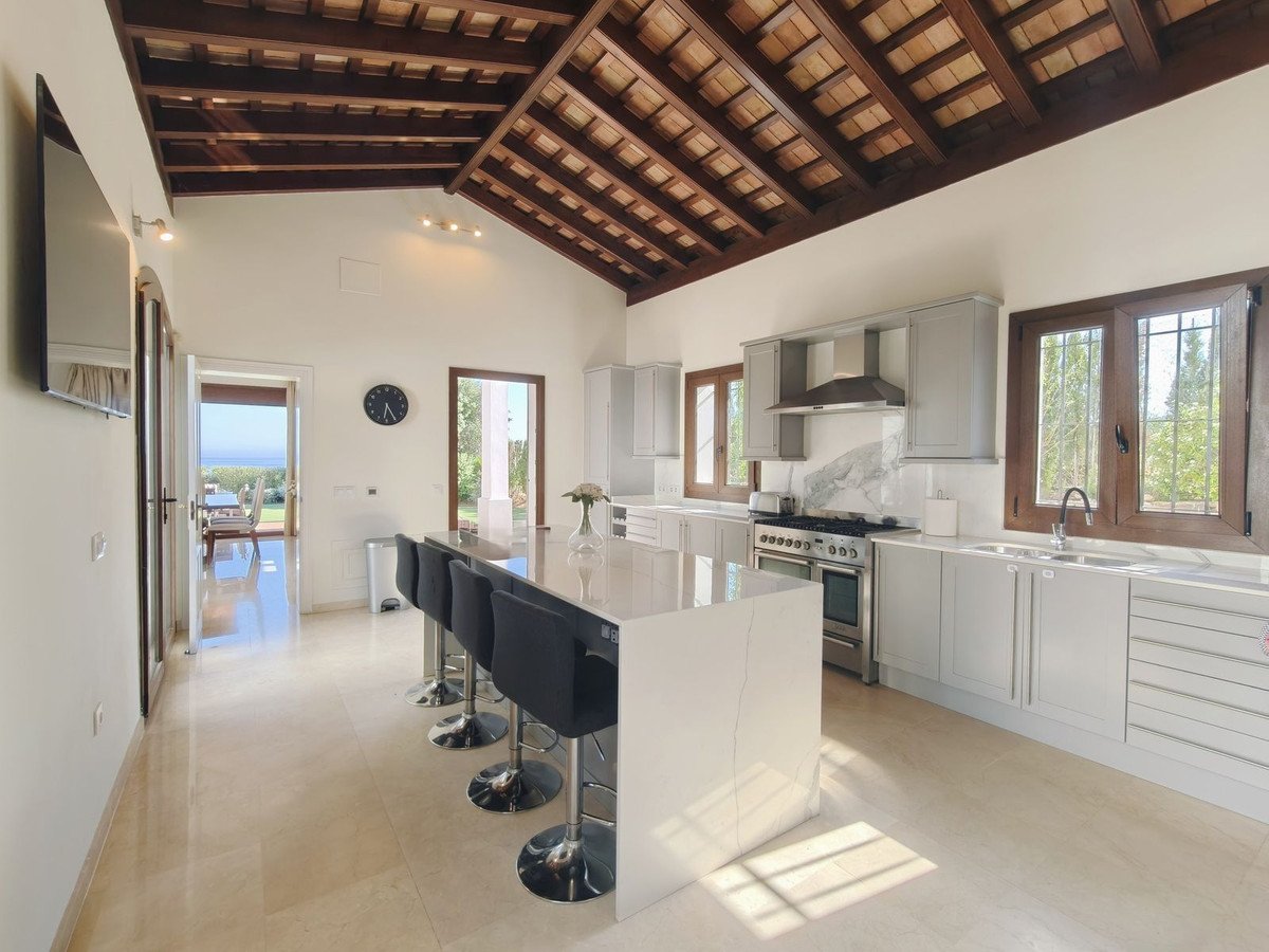 5 Bed Detached Villa in San Diego