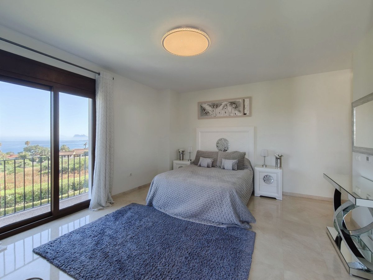 5 Bed Detached Villa in San Diego