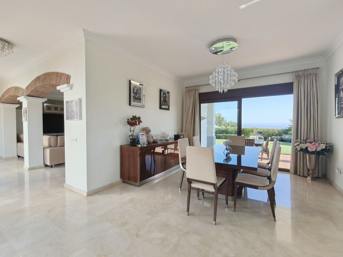 5 Bed Detached Villa in San Diego