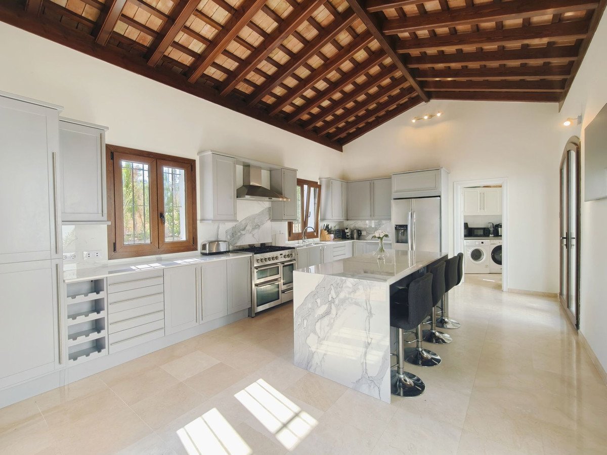 5 Bed Detached Villa in San Diego