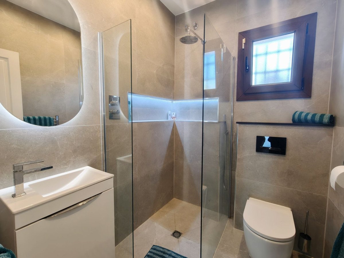 5 Bed Detached Villa in San Diego