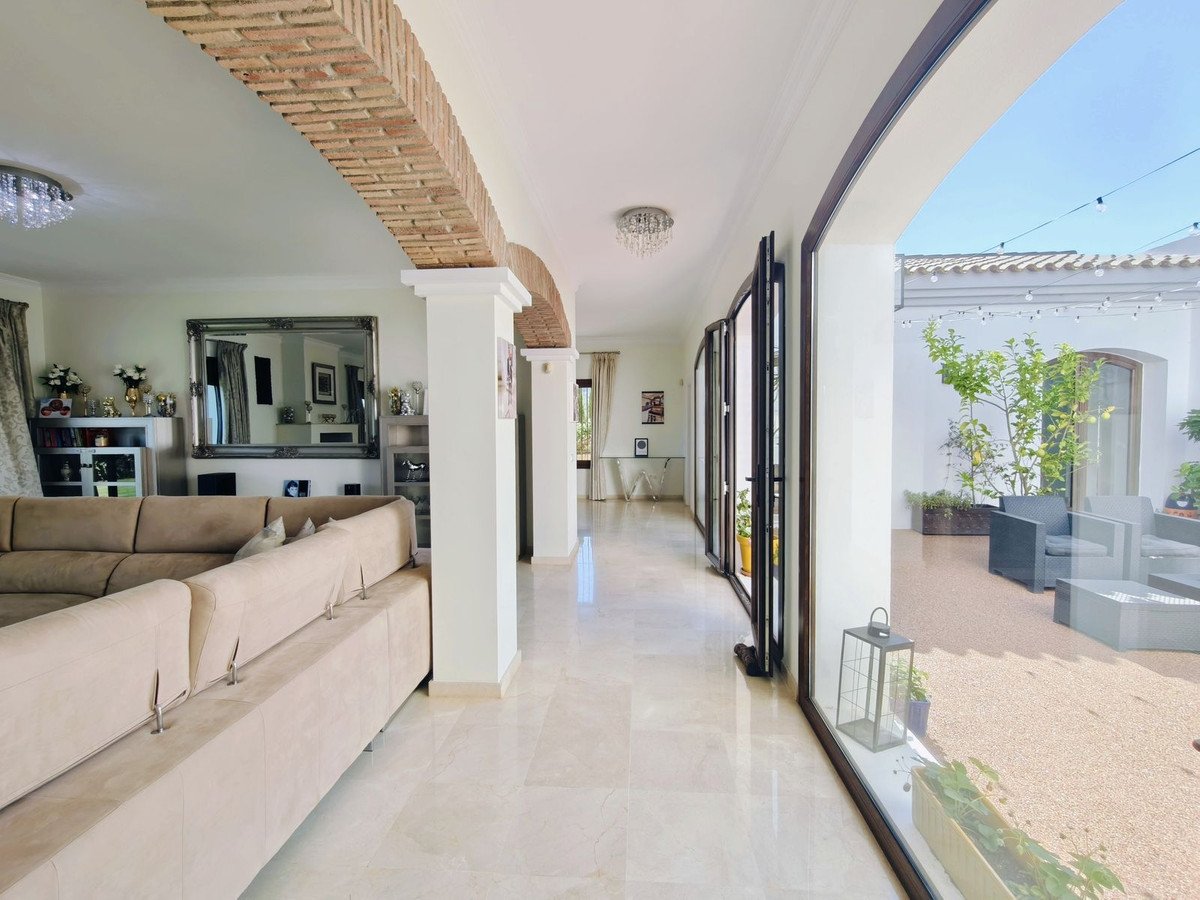 5 Bed Detached Villa in San Diego