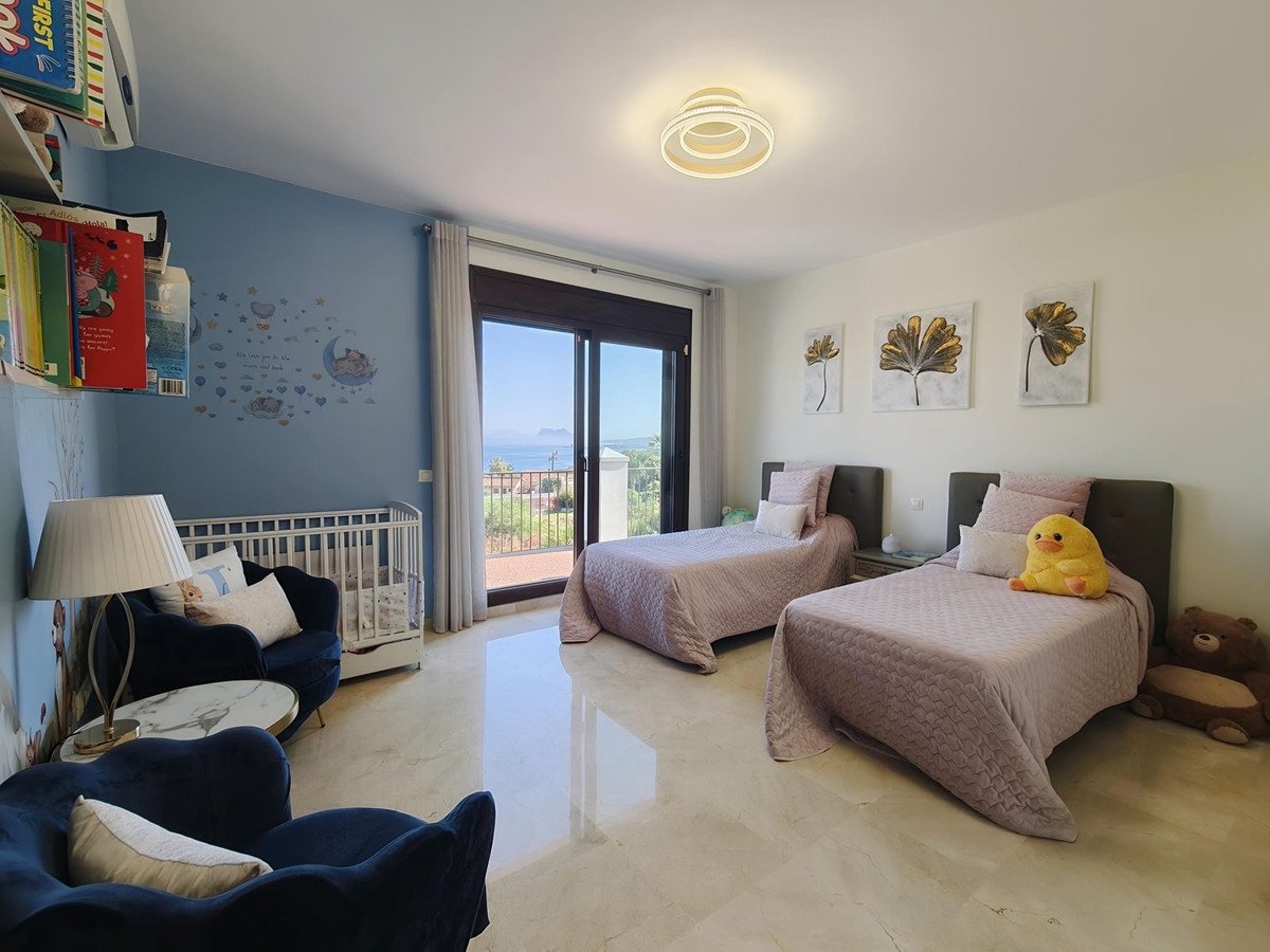 5 Bed Detached Villa in San Diego