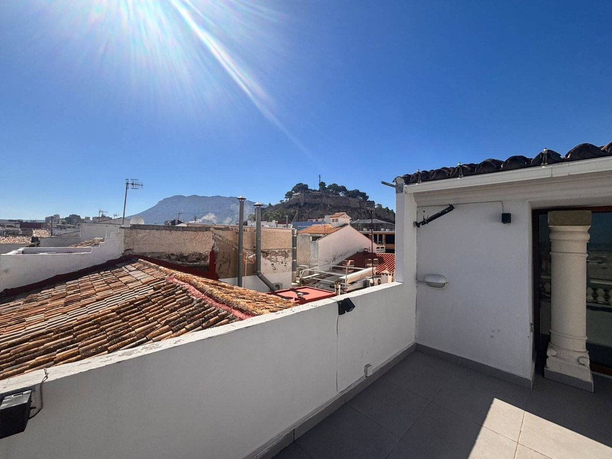 Commercial in Denia