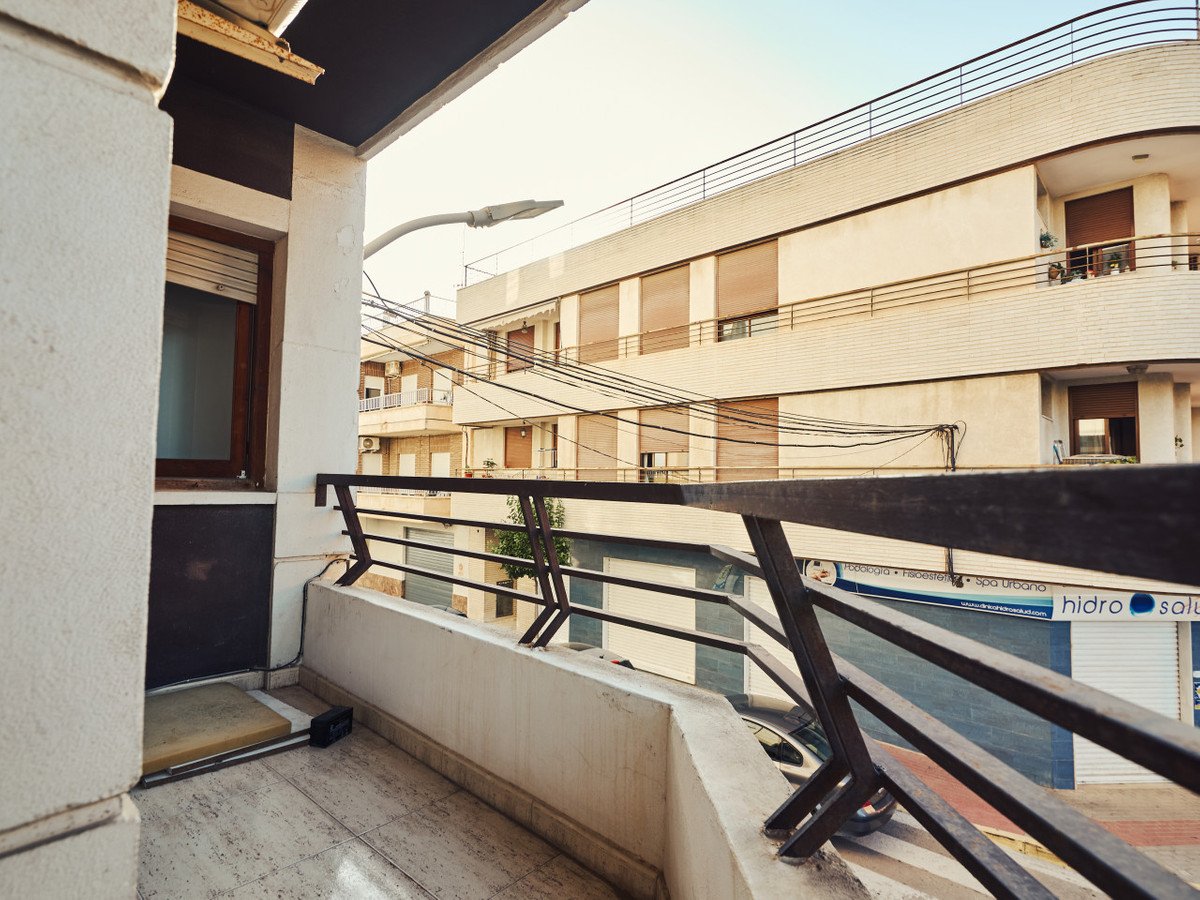 4 Bed Middle Floor Apartment in Dolores