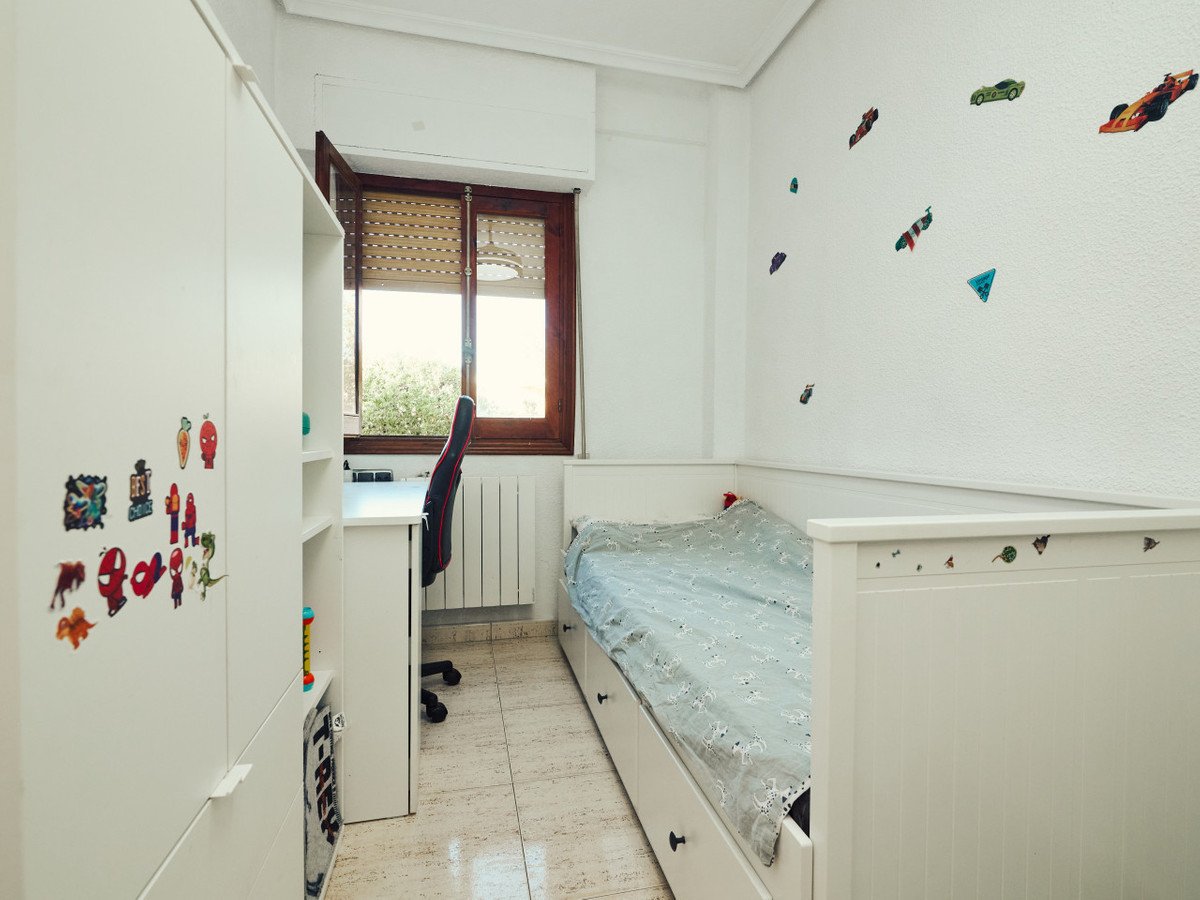 4 Bed Middle Floor Apartment in Dolores