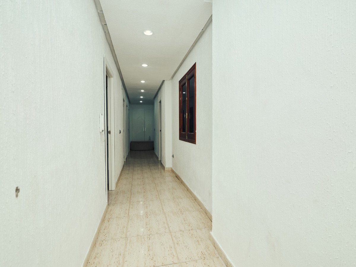 4 Bed Middle Floor Apartment in Dolores