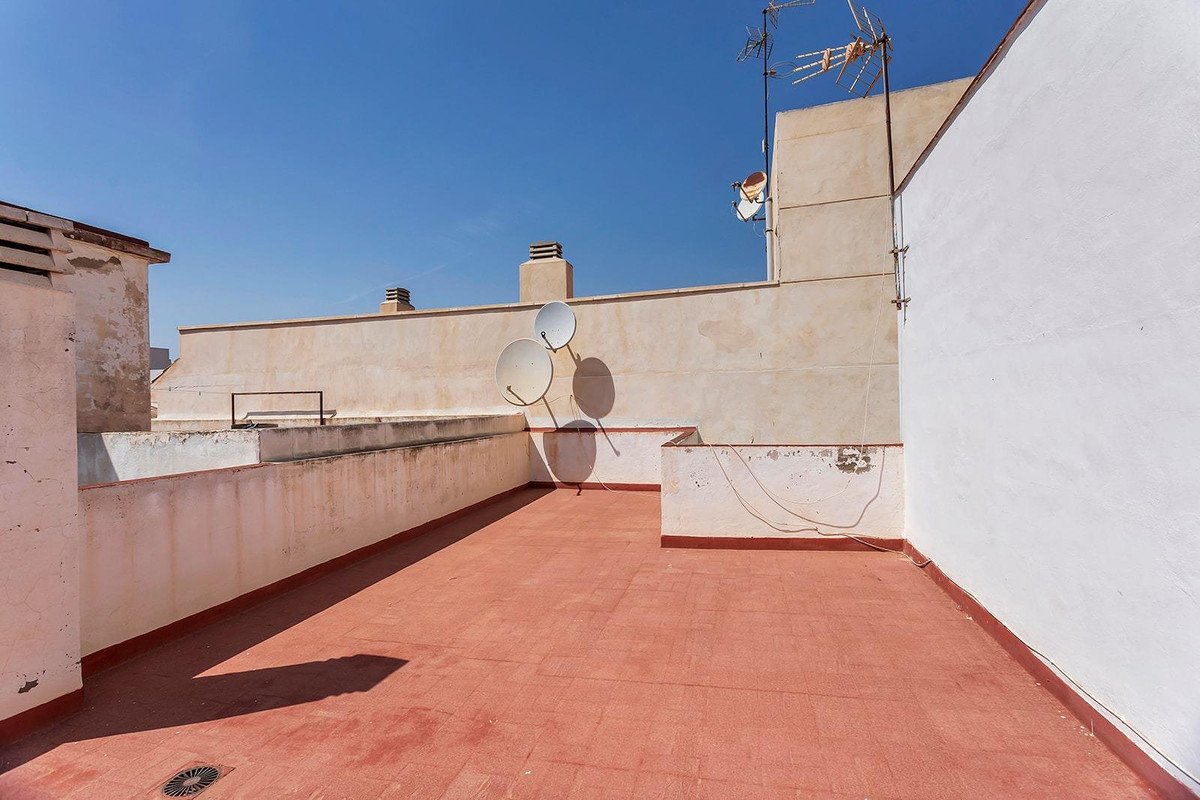 3 Bed Middle Floor Apartment in Playa de los Locos