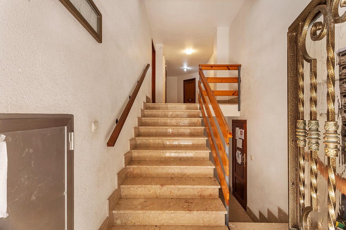 3 Bed Middle Floor Apartment in Playa de los Locos