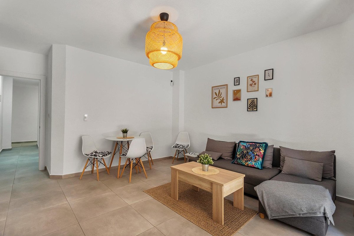 3 Bed Middle Floor Apartment in Playa de los Locos