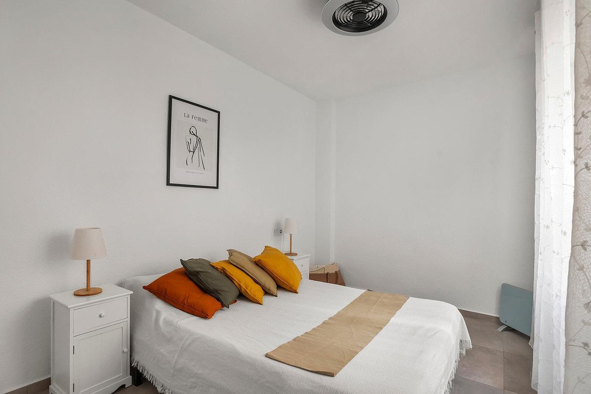 3 Bed Middle Floor Apartment in Playa de los Locos