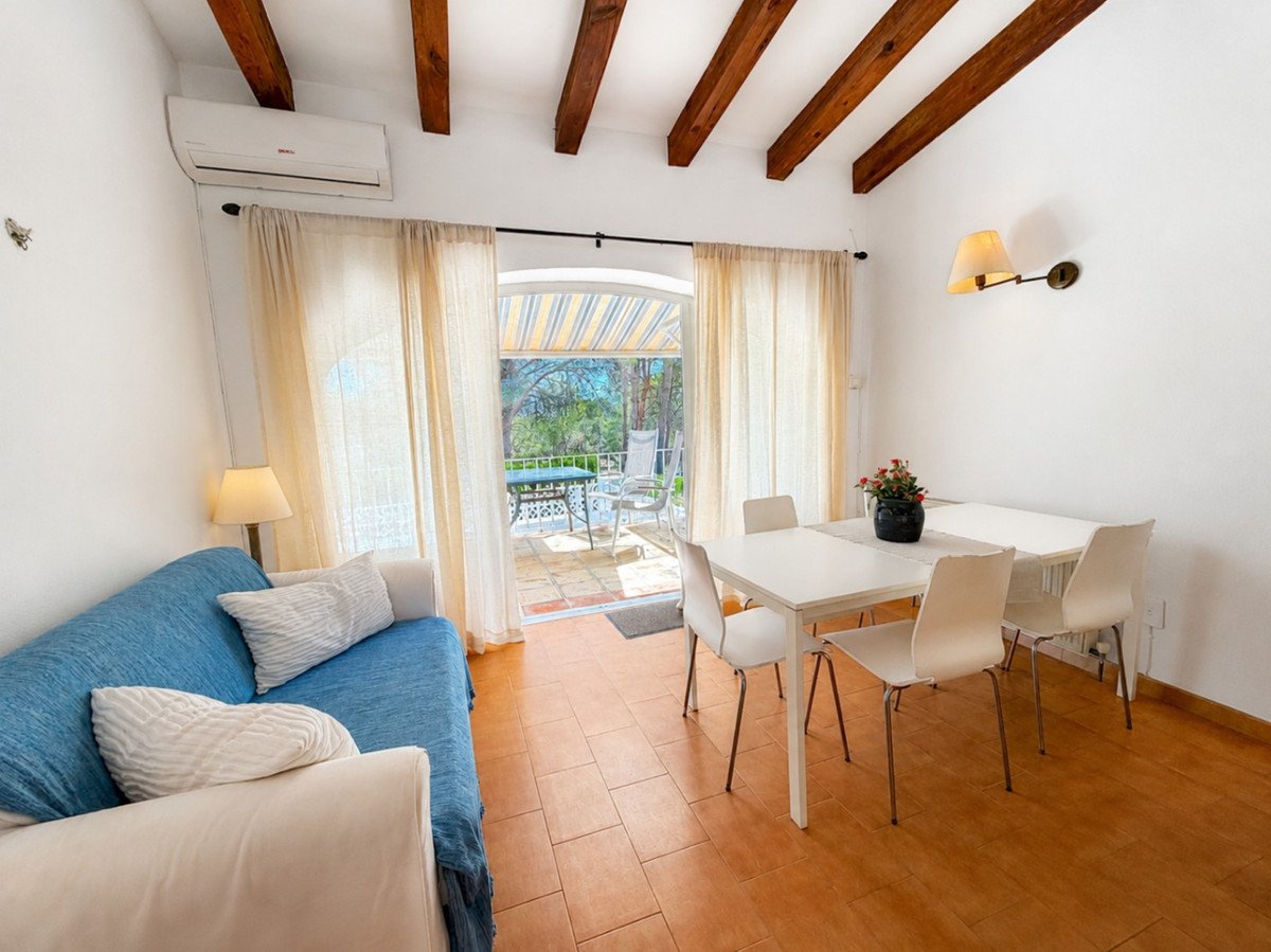 2 Bed Bungalow in Moraira