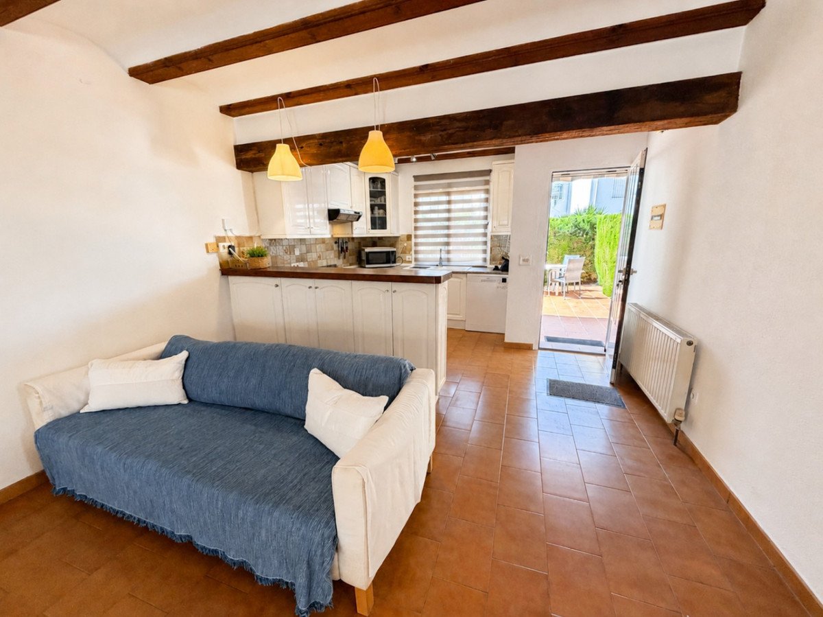 2 Bed Bungalow in Moraira