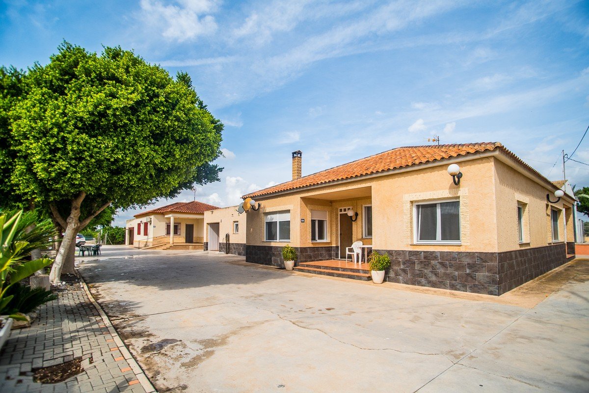 7 Bed Detached Villa in La Matanza