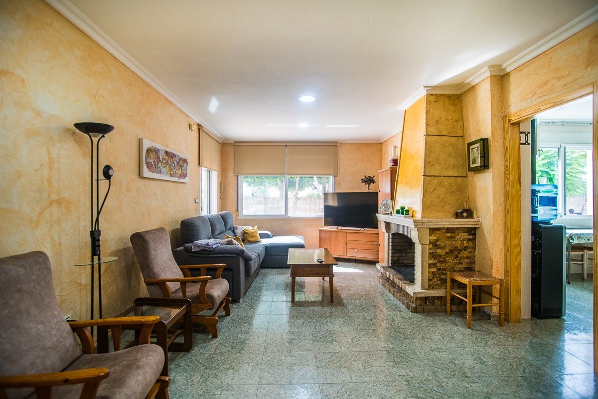 7 Bed Detached Villa in La Matanza