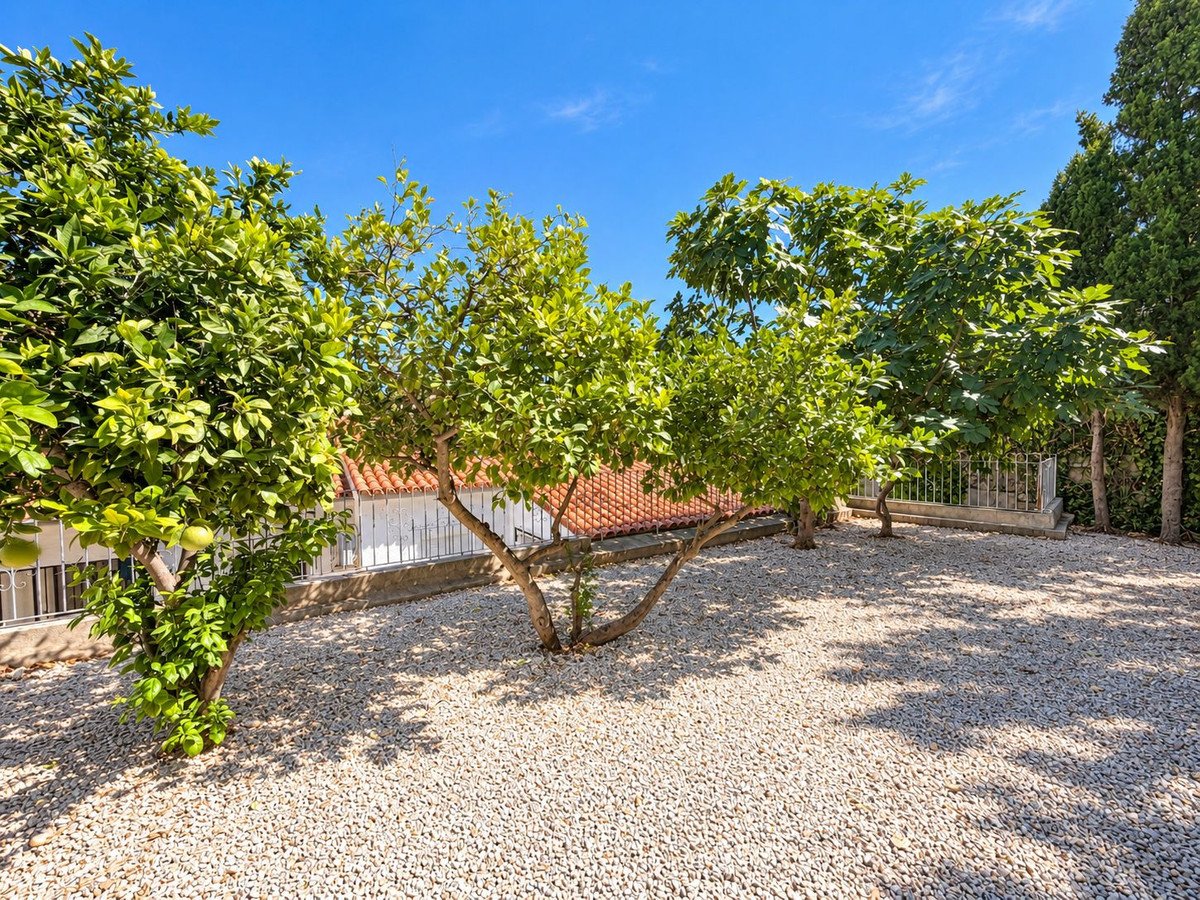 5 Bed Detached Villa in Benissa