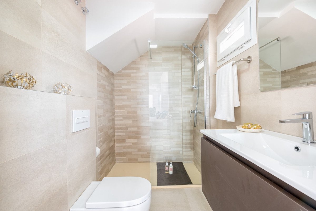 3 Bed Detached Villa in El Palo