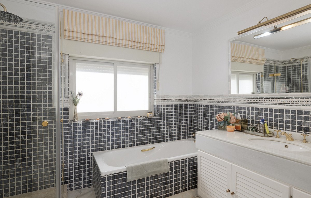 4 Bed Penthouse in Sotogrande Marina