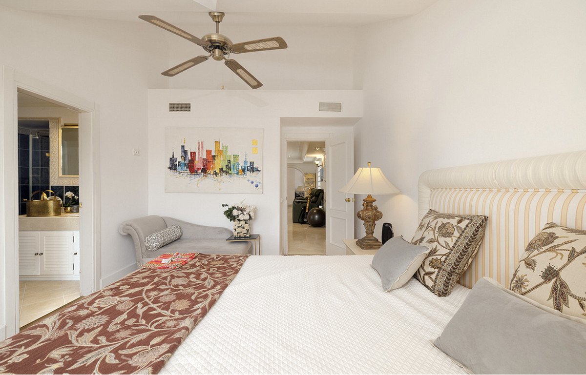 4 Bed Penthouse in Sotogrande Marina