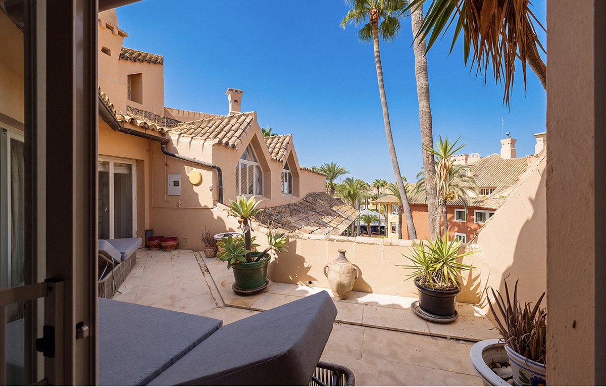 4 Bed Penthouse in Sotogrande Marina