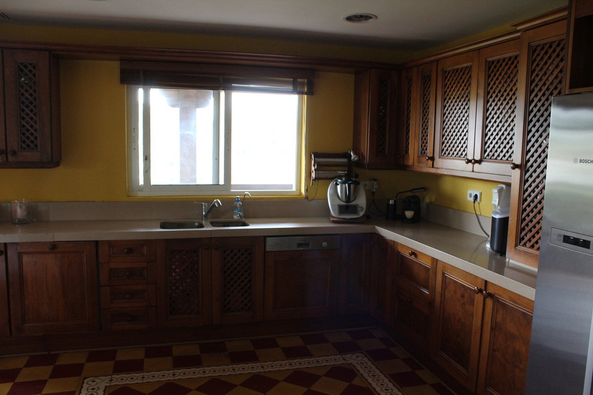 5 Bed Detached Villa in Sotogrande Costa