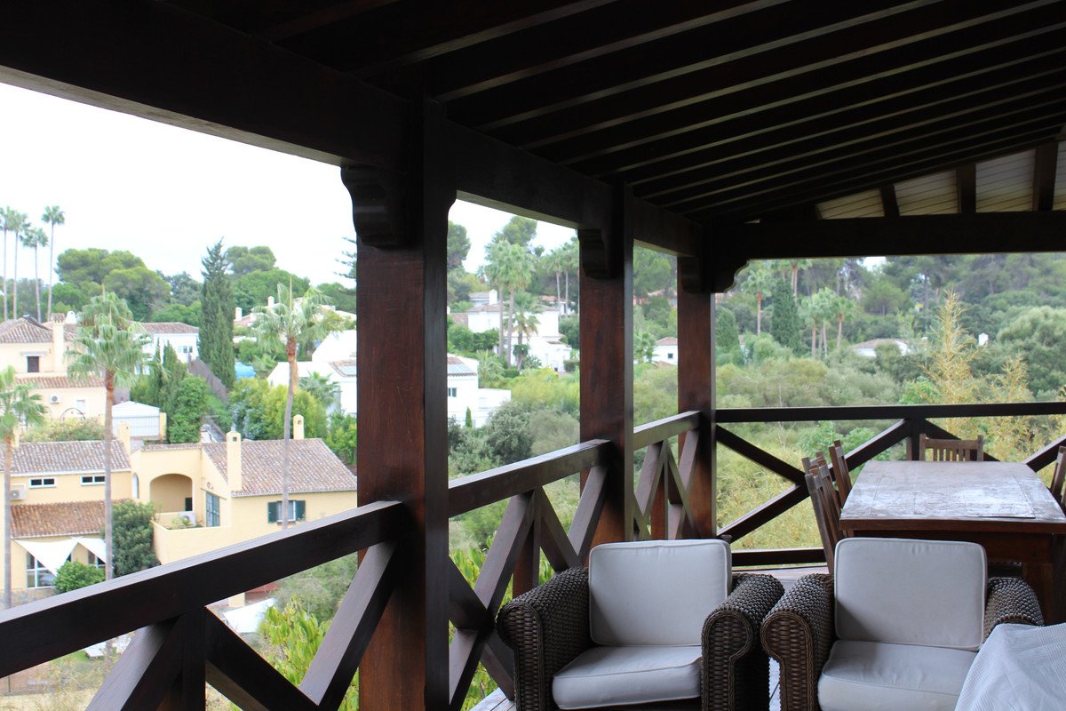 5 Bed Detached Villa in Sotogrande Costa