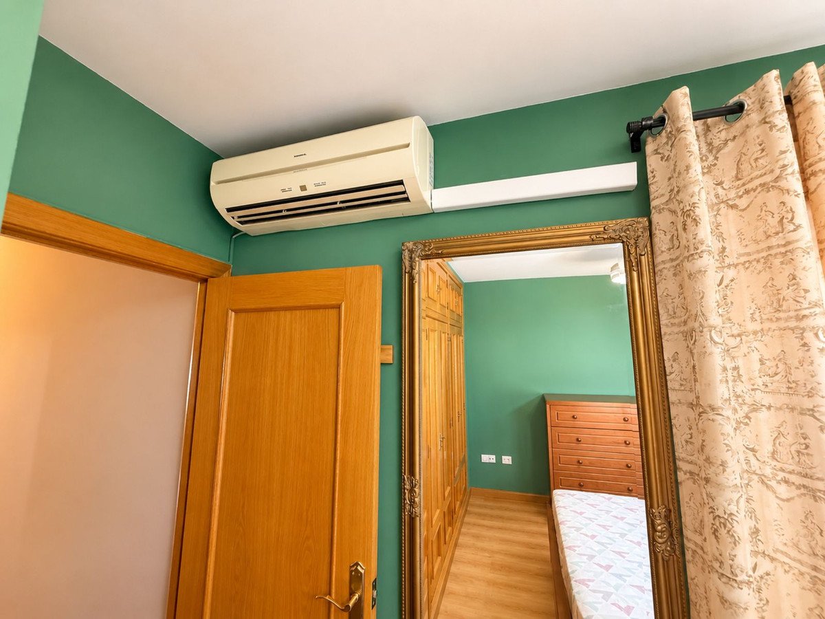2 Bed Top Floor Apartment in Las Lagunas
