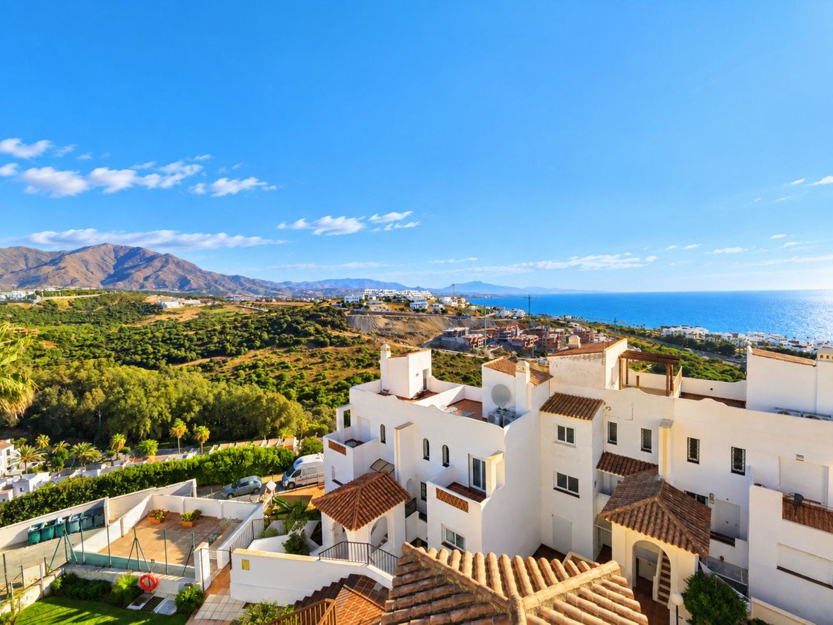 3 Bed Penthouse in Casares Playa