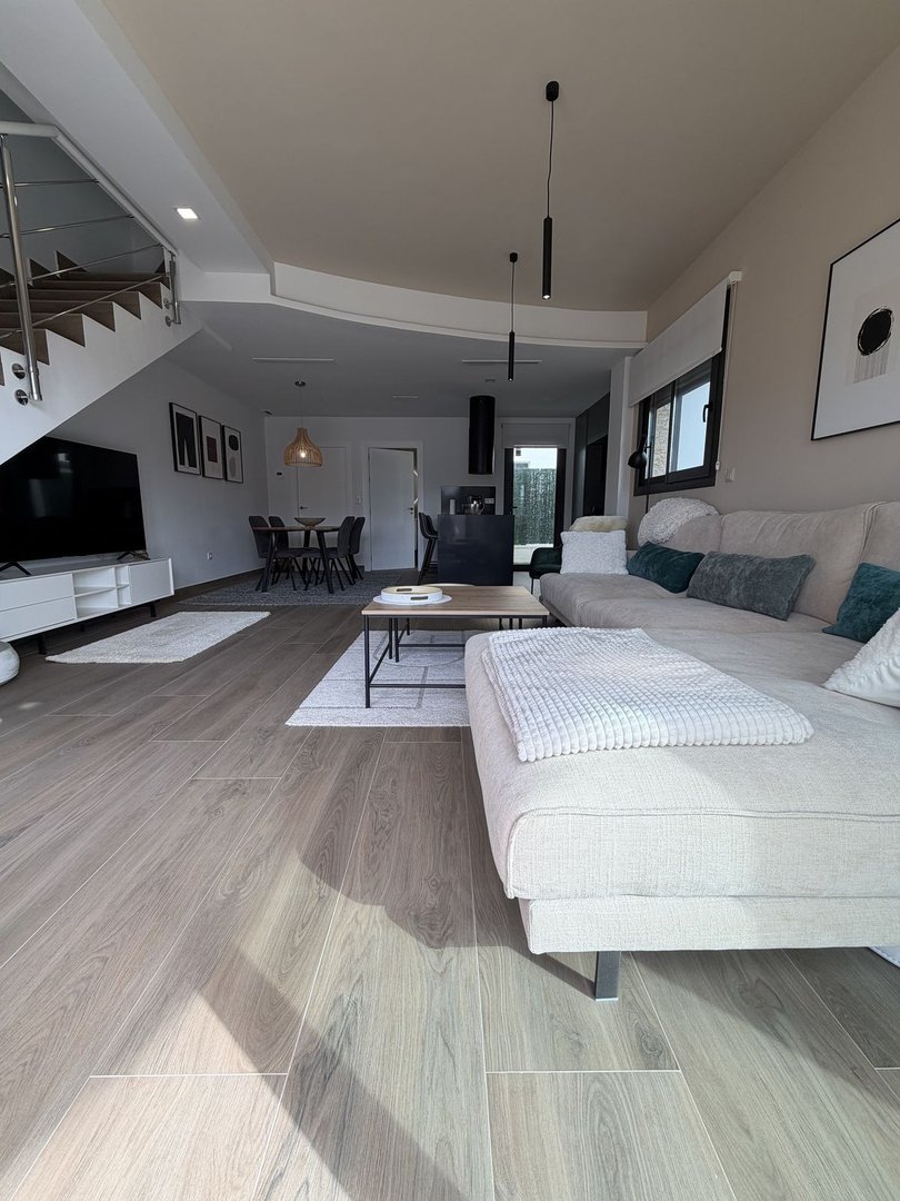 2 Bed Quad in Los Montesinos