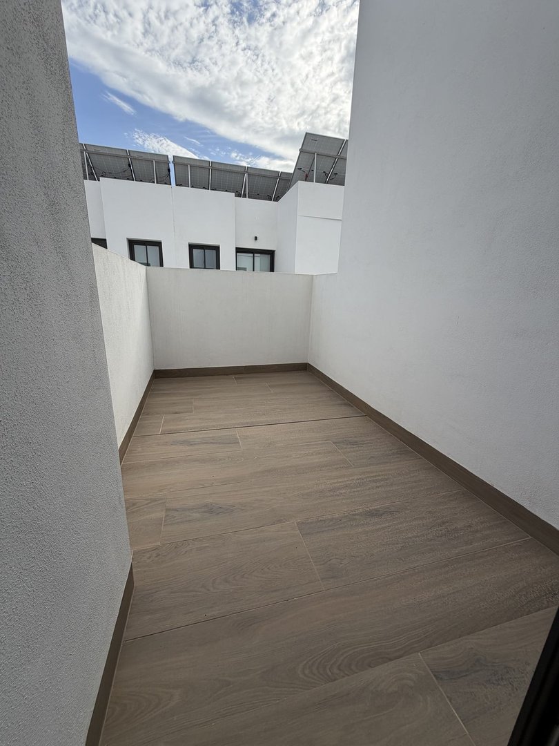 2 Bed Quad in Los Montesinos