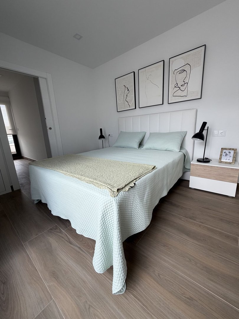 2 Bed Quad in Los Montesinos