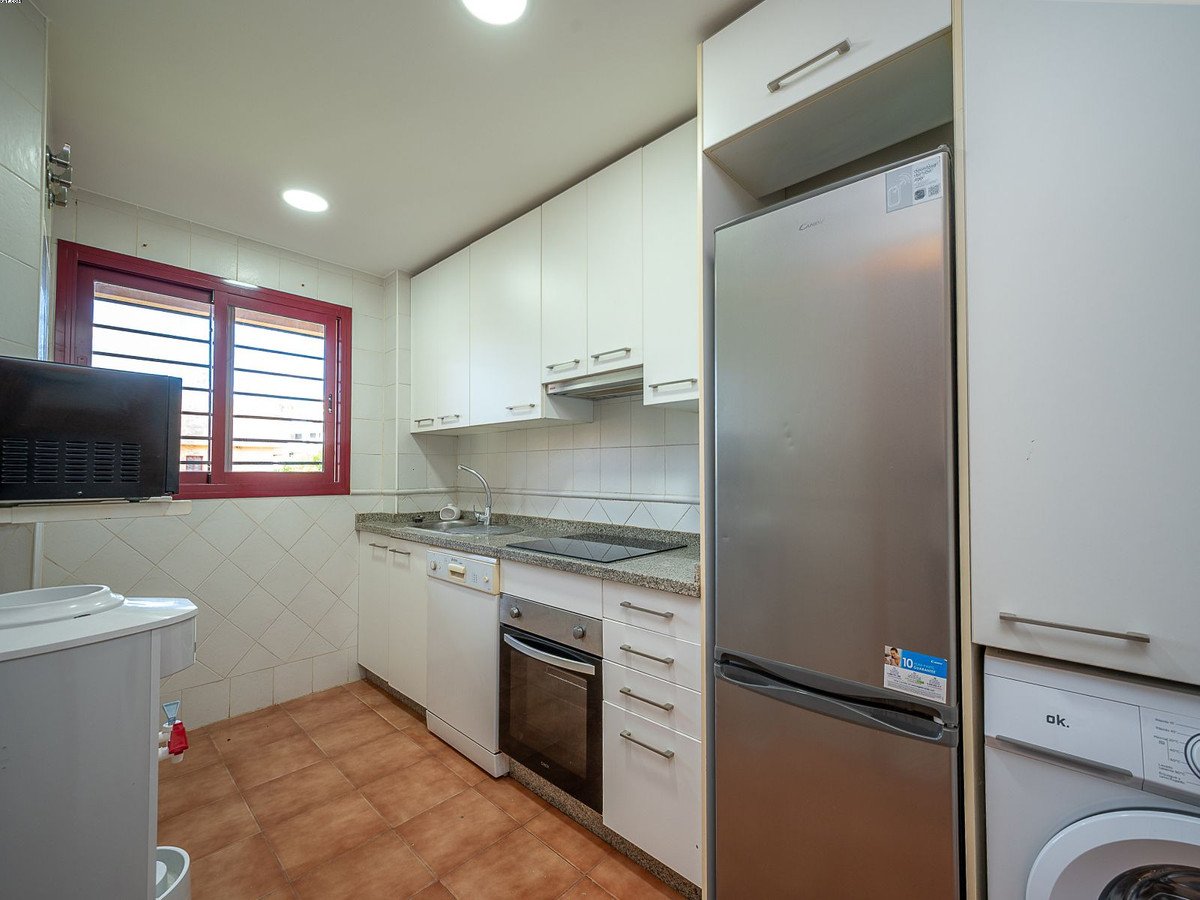 2 Bed Middle Floor Apartment in La Cala de Mijas