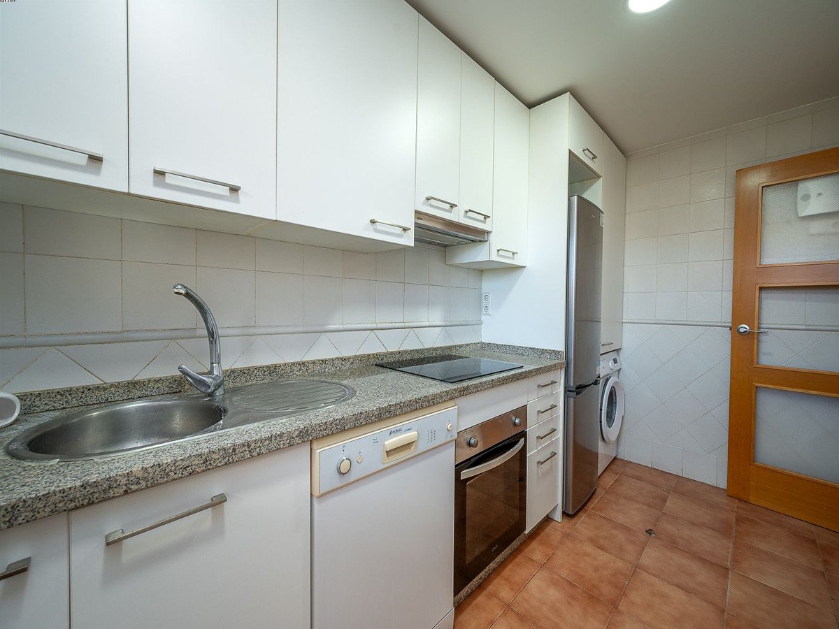 2 Bed Middle Floor Apartment in La Cala de Mijas