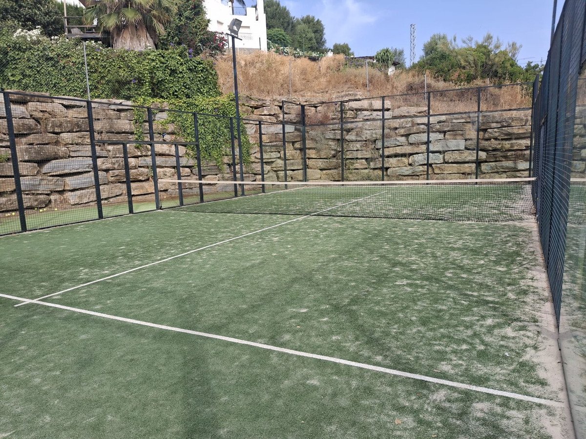 2 Bed Ground Floor Apartment in Selwo