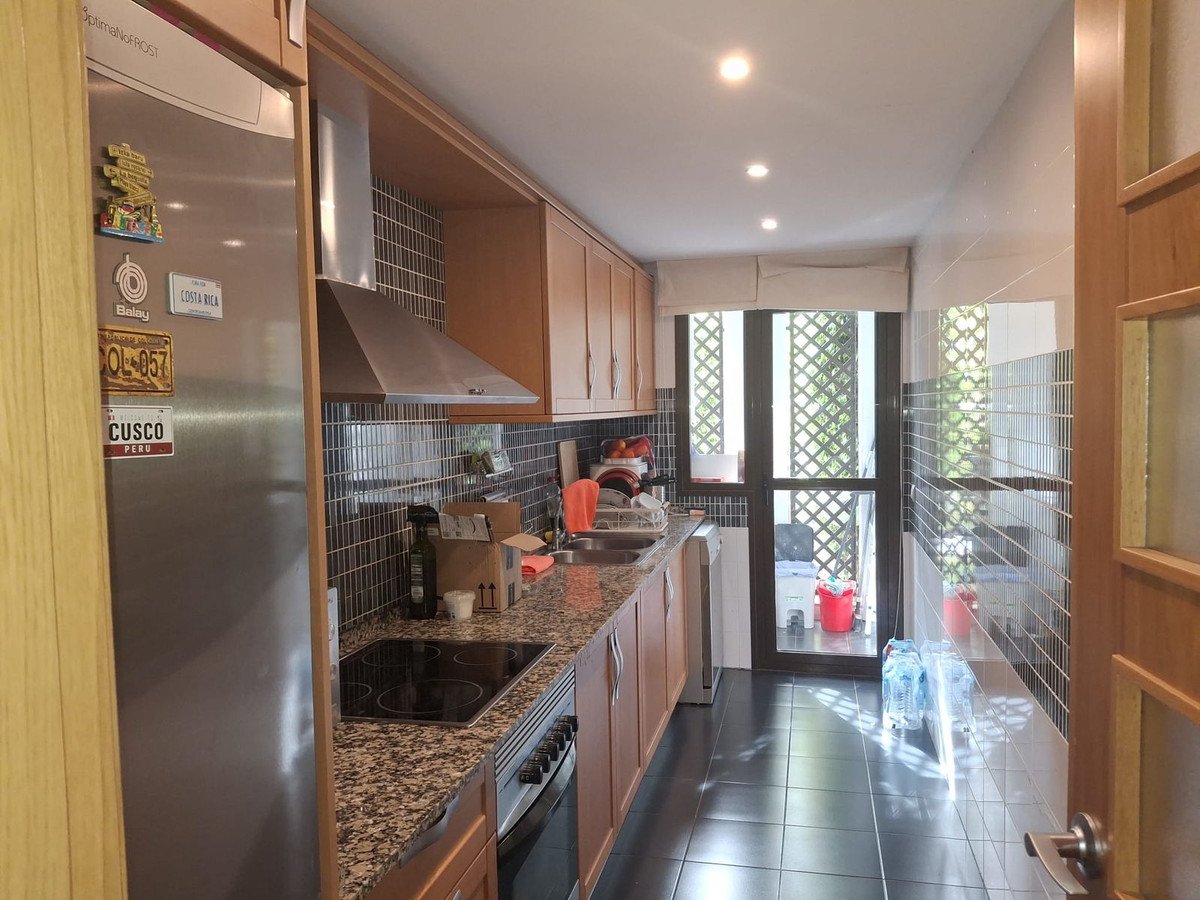 2 Bed Ground Floor Apartment in Selwo