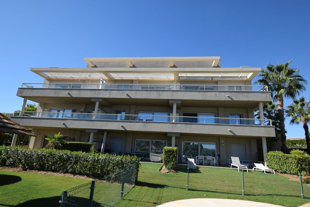2 Bed Middle Floor Apartment in La Cala Golf