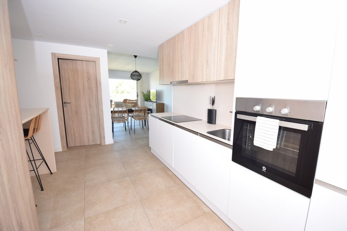 2 Bed Middle Floor Apartment in La Cala Golf