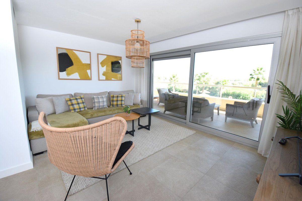 2 Bed Middle Floor Apartment in La Cala Golf