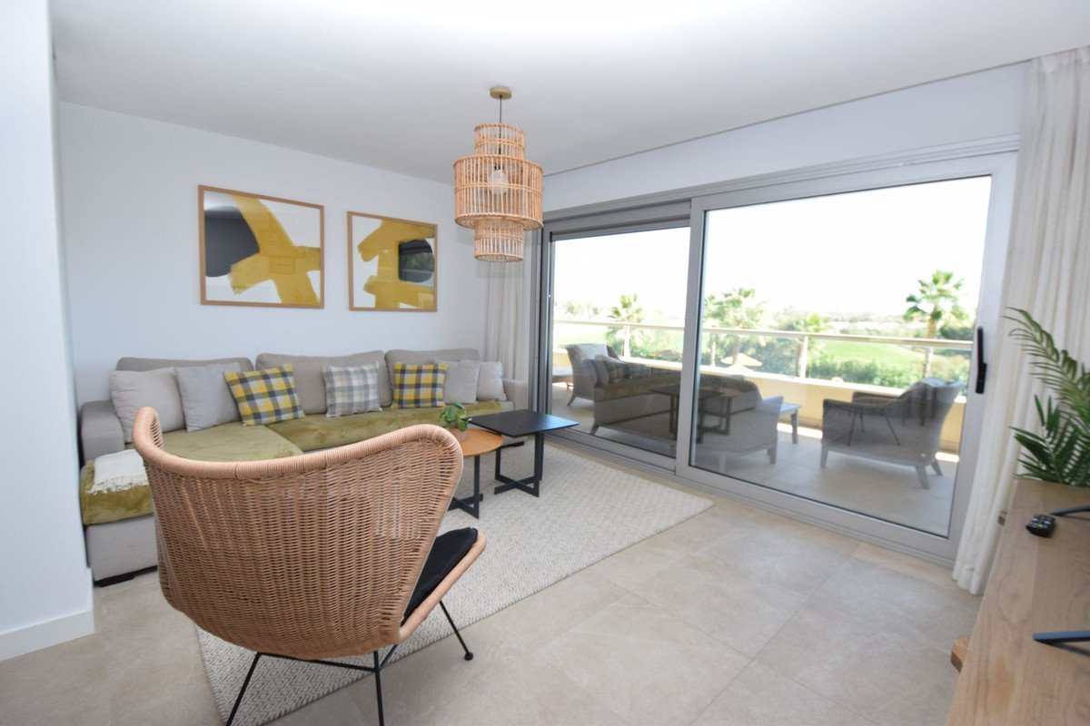 2 Bed Middle Floor Apartment in La Cala Golf