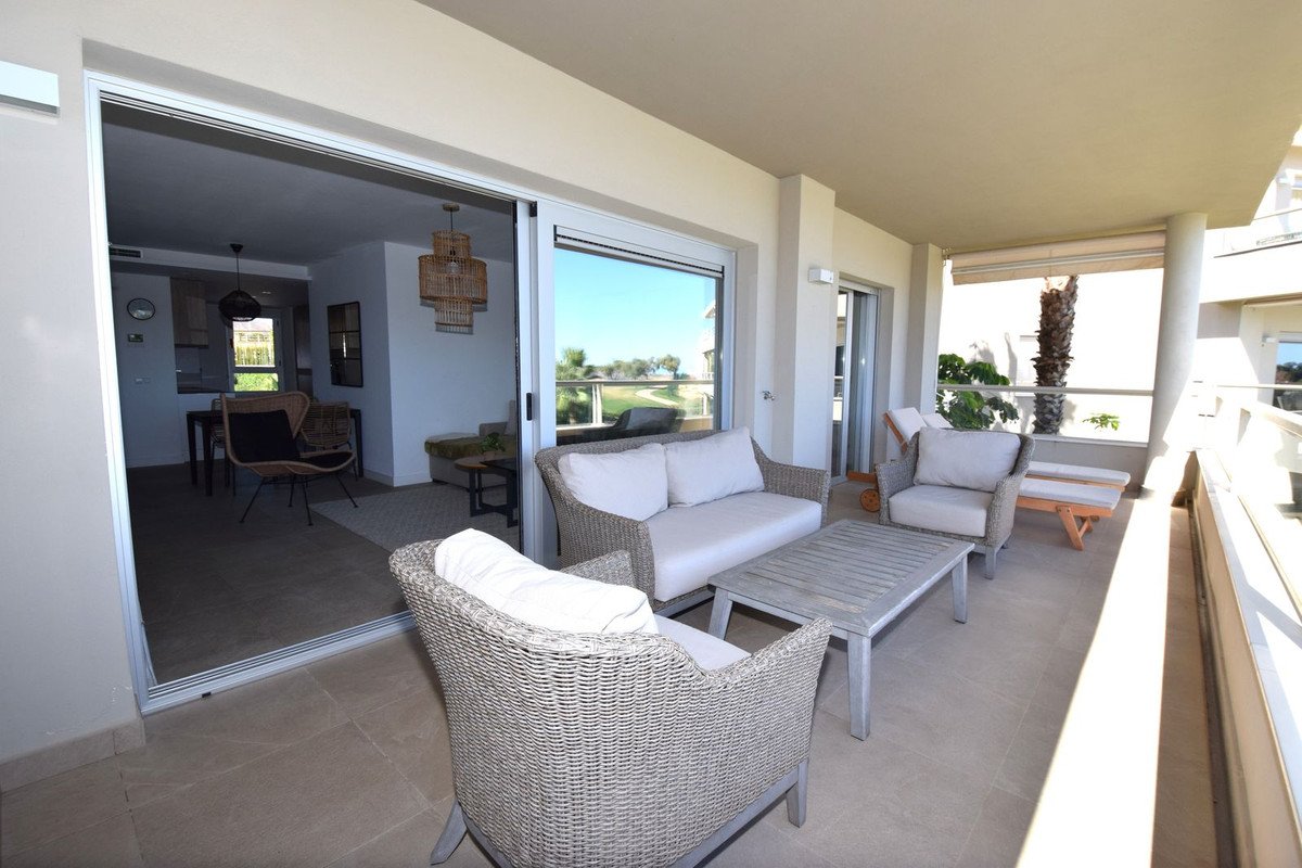 2 Bed Middle Floor Apartment in La Cala Golf