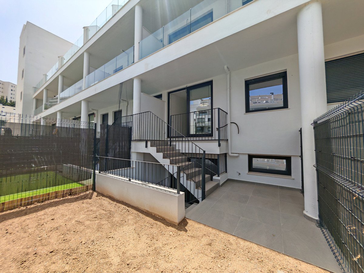 2 Bed Ground Floor Apartment in Torreblanca