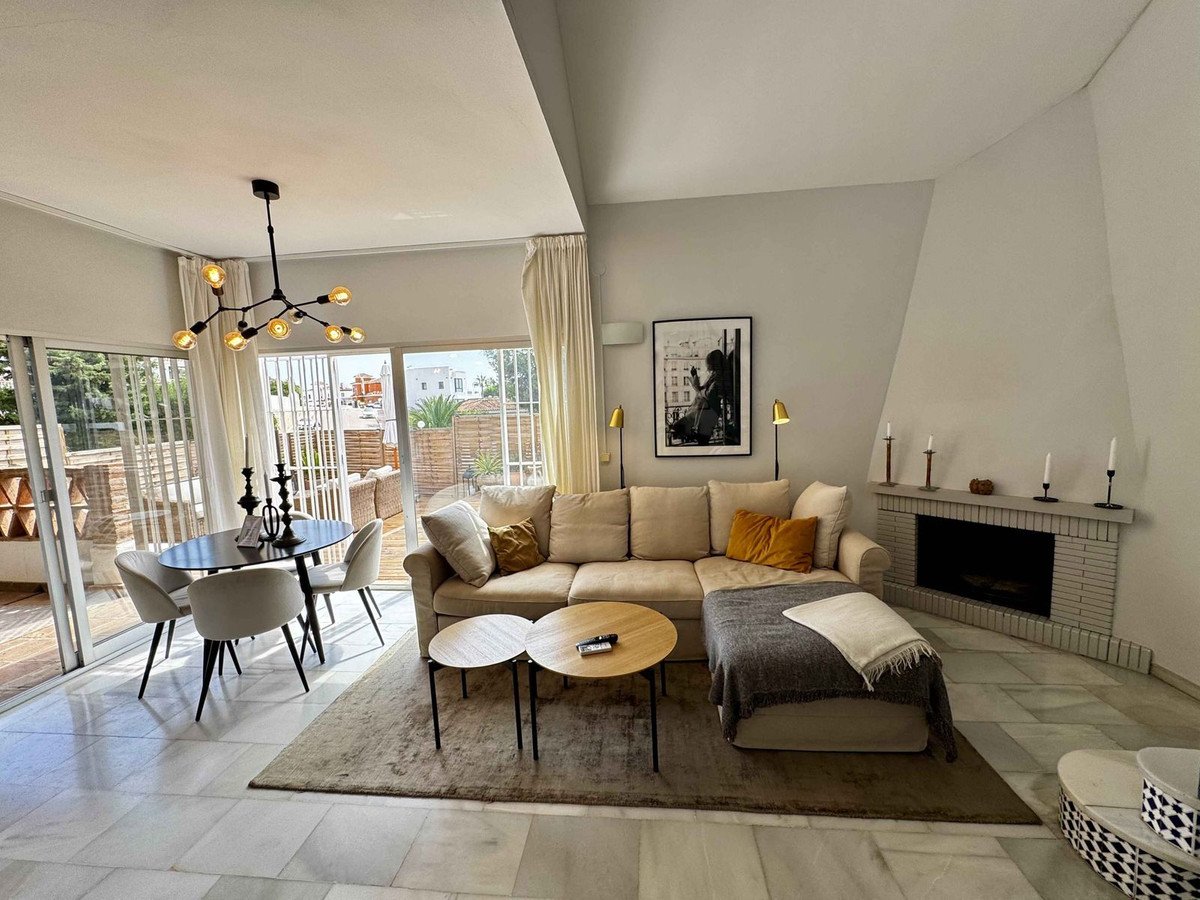 2 Bed Townhouse in Riviera del Sol
