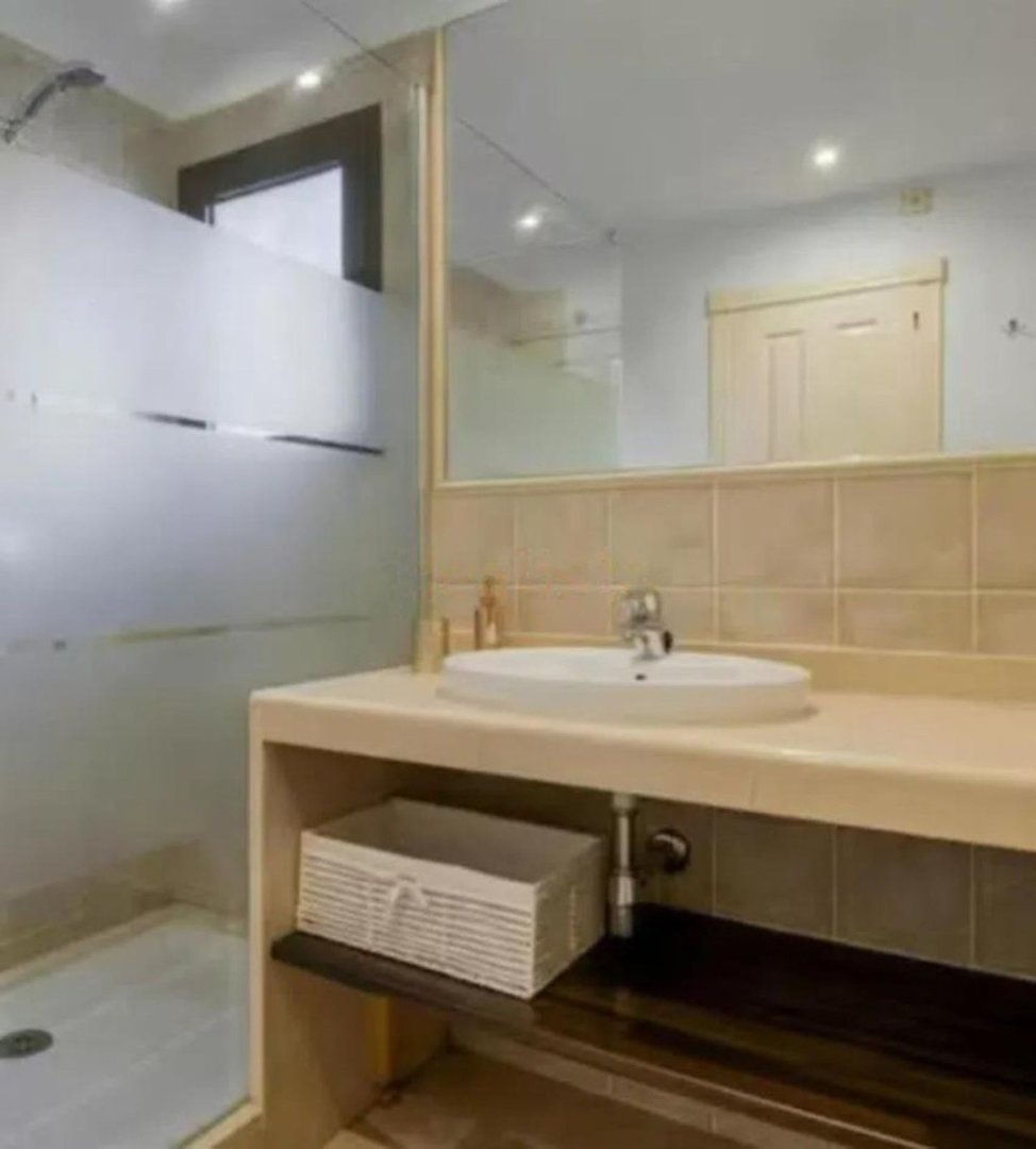 2 Bed Ground Floor Apartment in Estepona