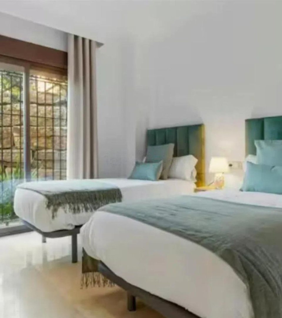 2 Bed Ground Floor Apartment in Estepona