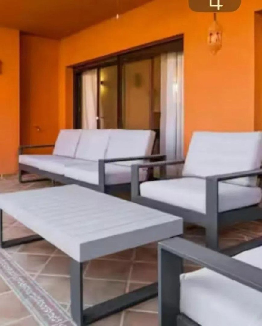 2 Bed Ground Floor Apartment in Estepona