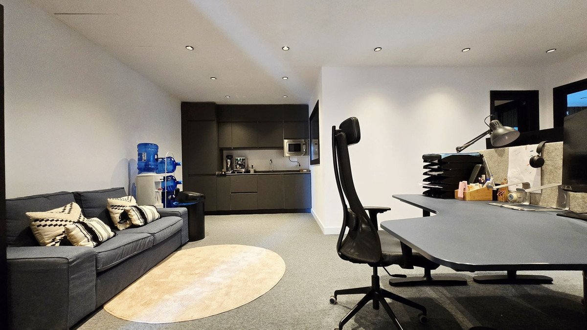 Office in Puerto Banús