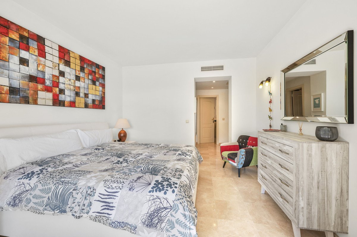 3 Bed Ground Floor Apartment in Benahavís